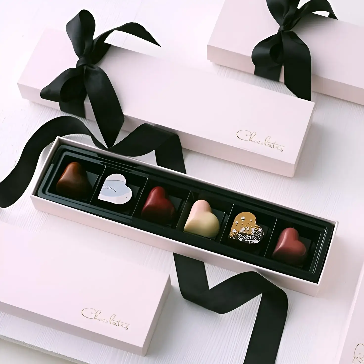 Custom bakery gift box from Horizons Packaging
