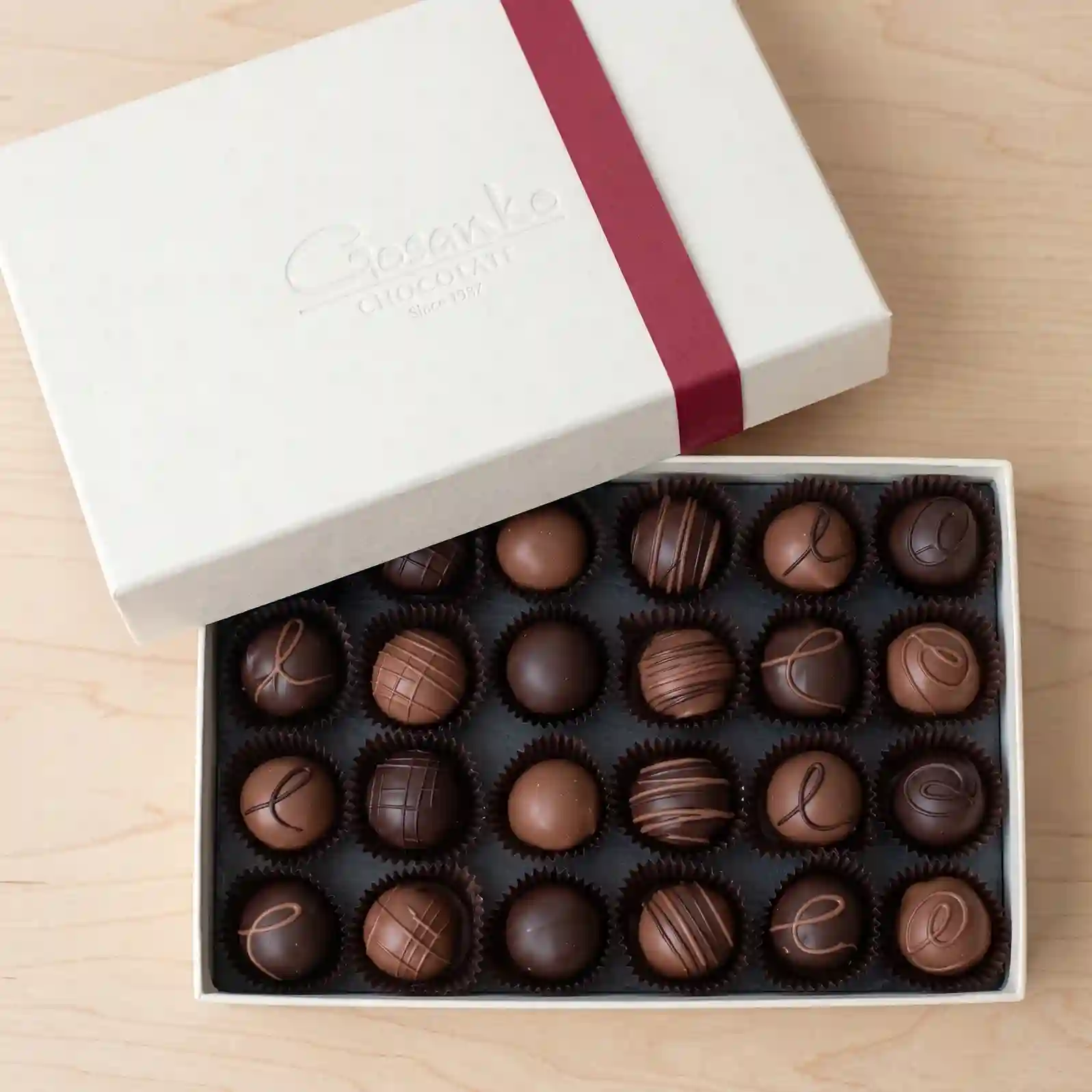 Custom chocolate bomb box from Horizons Packaging