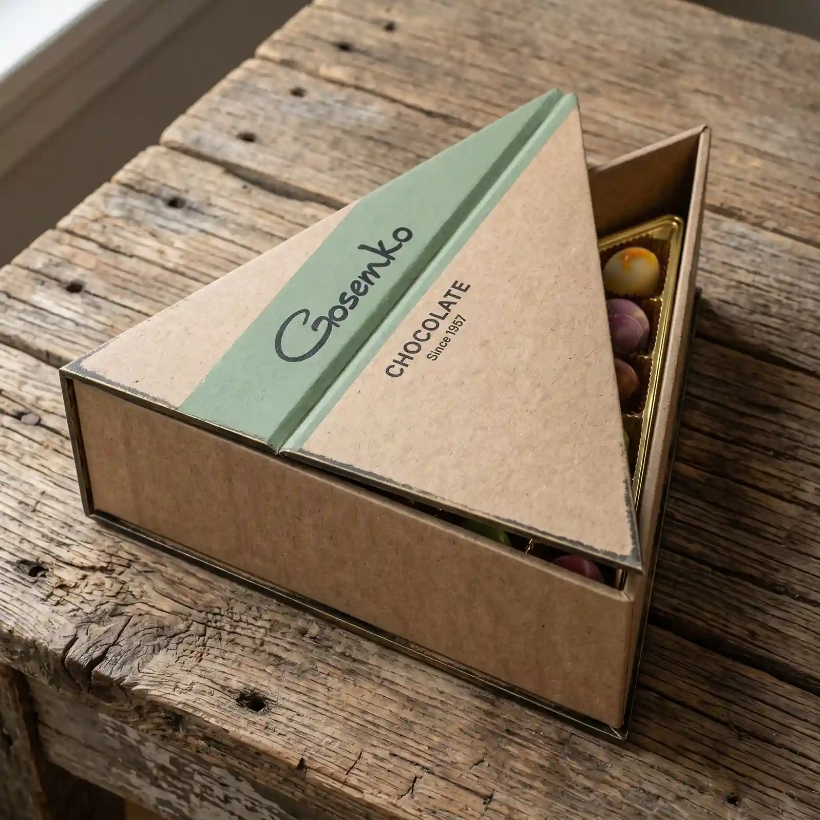 Custom chocolate bomb box from Horizons Packaging