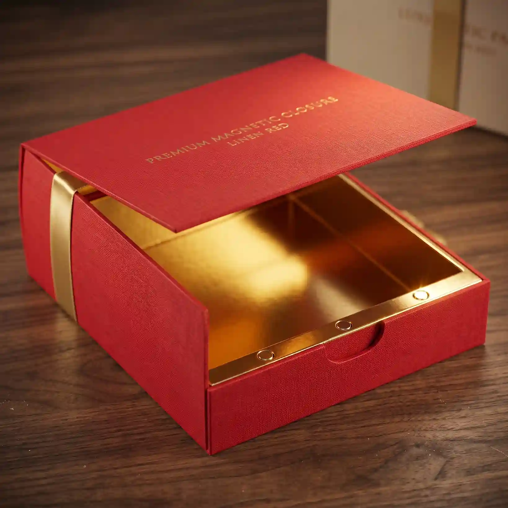 Custom magnetic gift box from Horizons Packaging